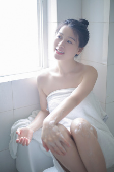一个女儿四个爸爸